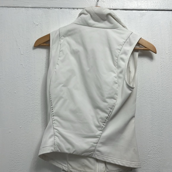 Lululemon white vest - Picture 3 of 4